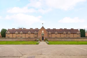 Photo 11- click for photo gallery